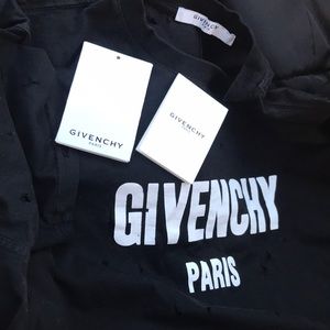 Givenchy distressed T Shirt size XL fits like L-Xl